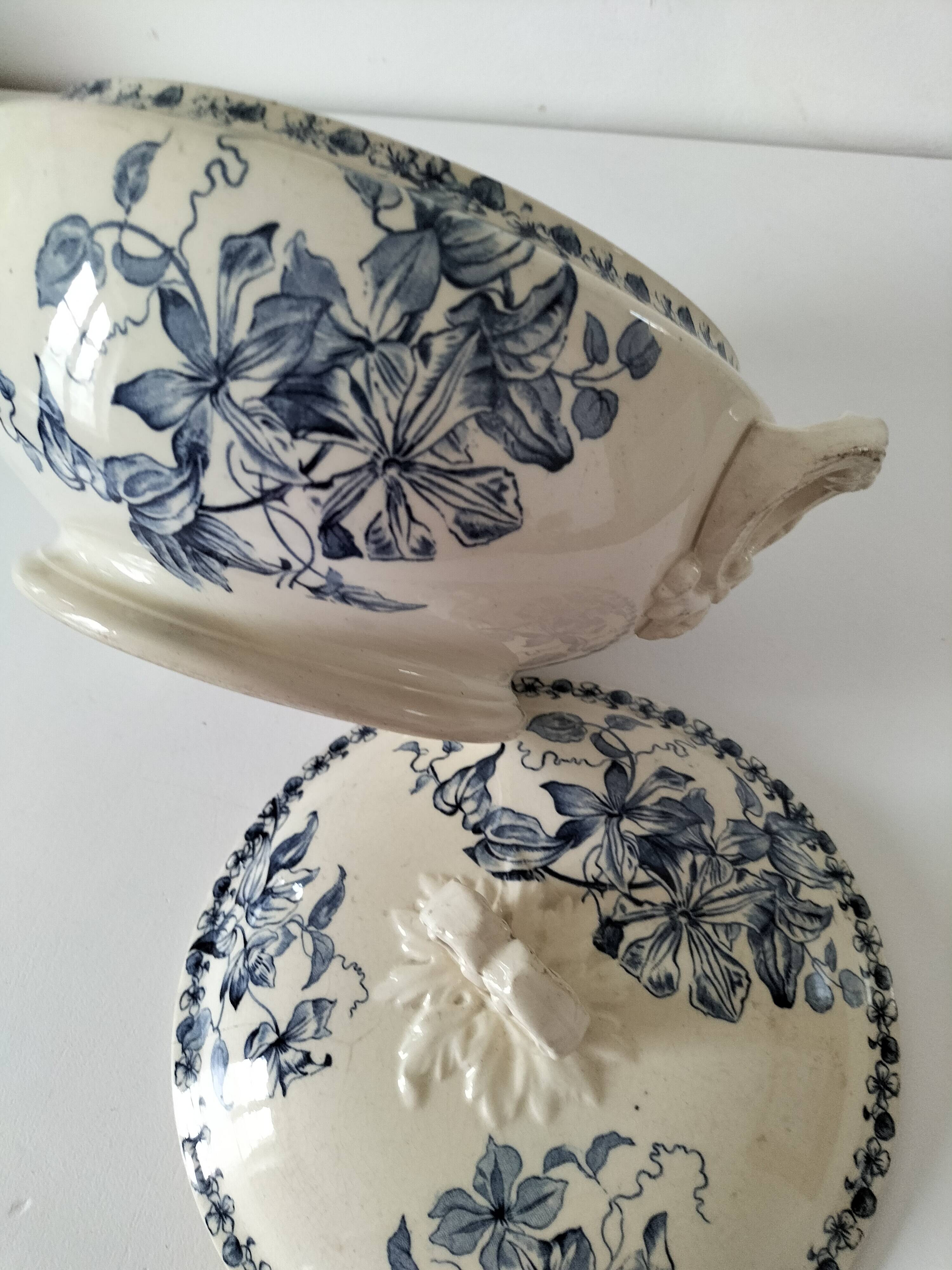 Antique ironstone tureen – Bordeaux MGB – blue floral decoration