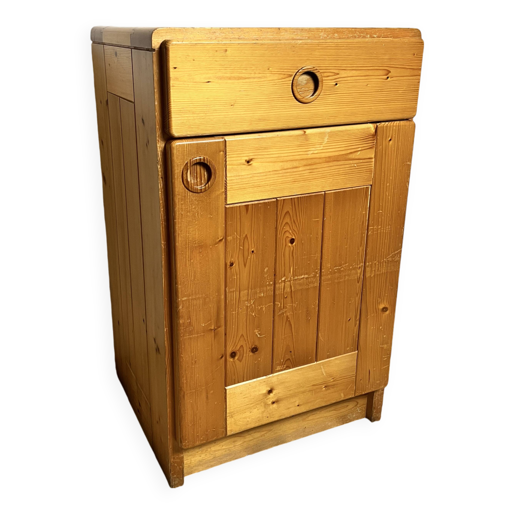 Charlotte Perriand selection buffet Les Arcs