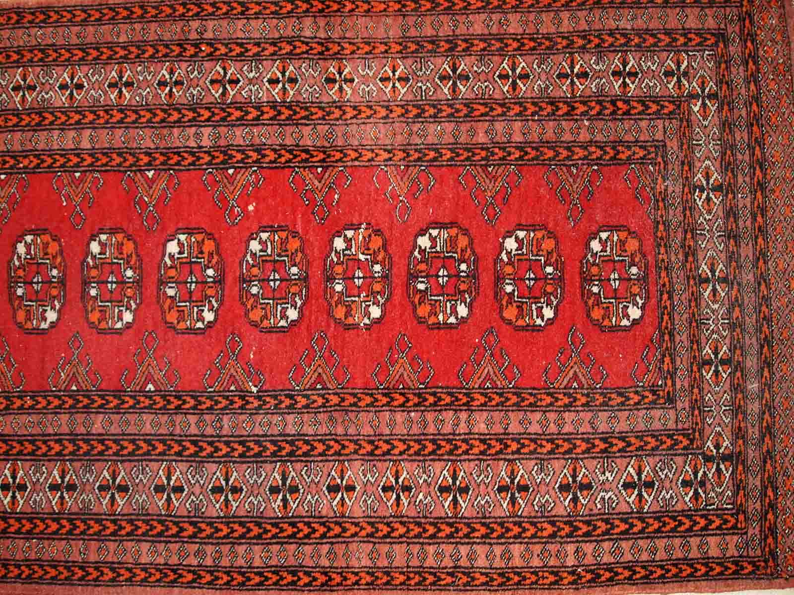 Vintage Pakistani carpet Lahore handmade 80cm x 130cm 1960s, 1C720