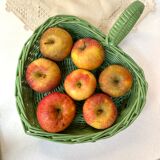 Heart wicker basket
