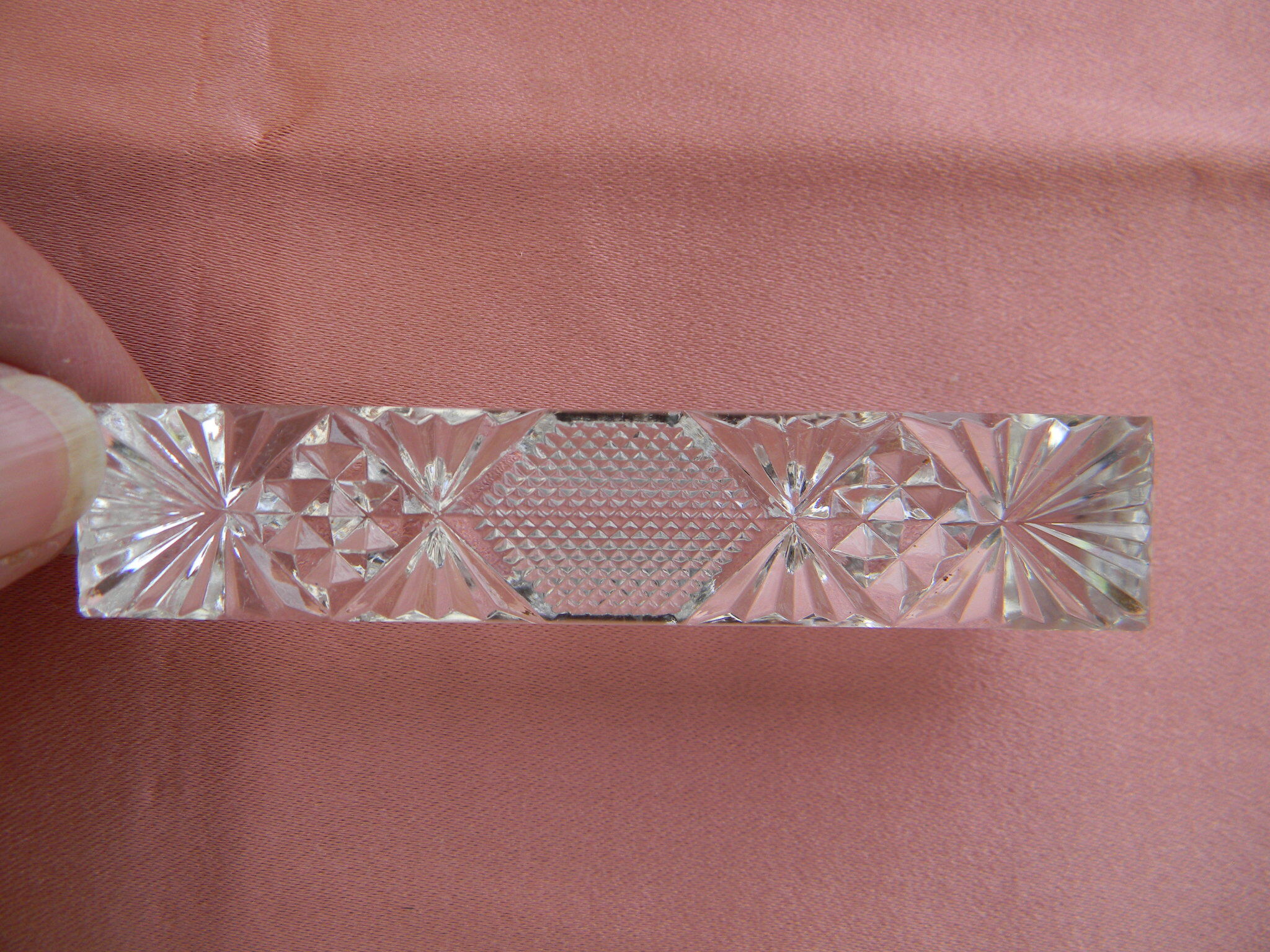 Set of 12 knife holders in cut crystal
