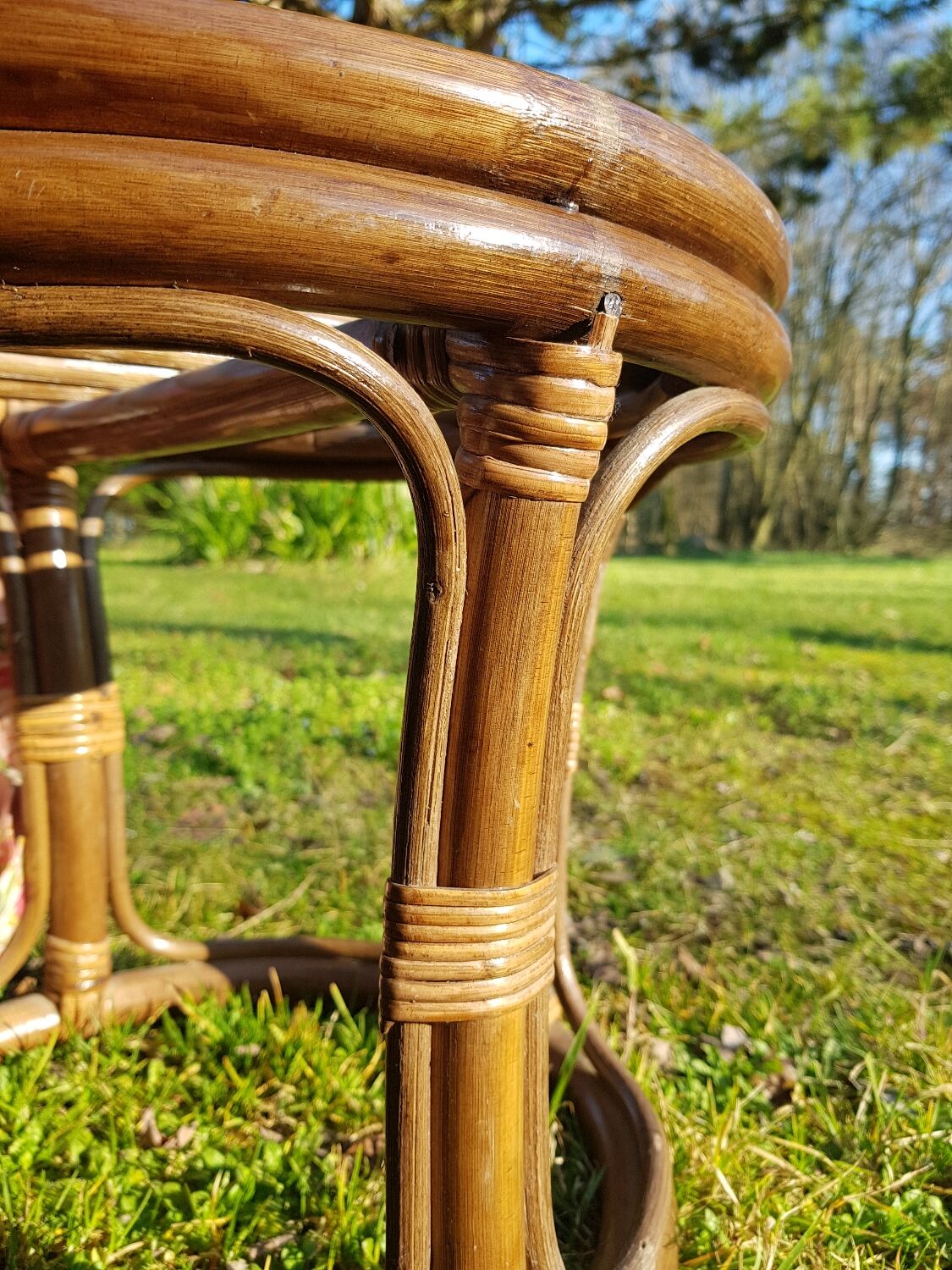 Set 2 rattan stools