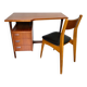 Bureau et chaise en bois