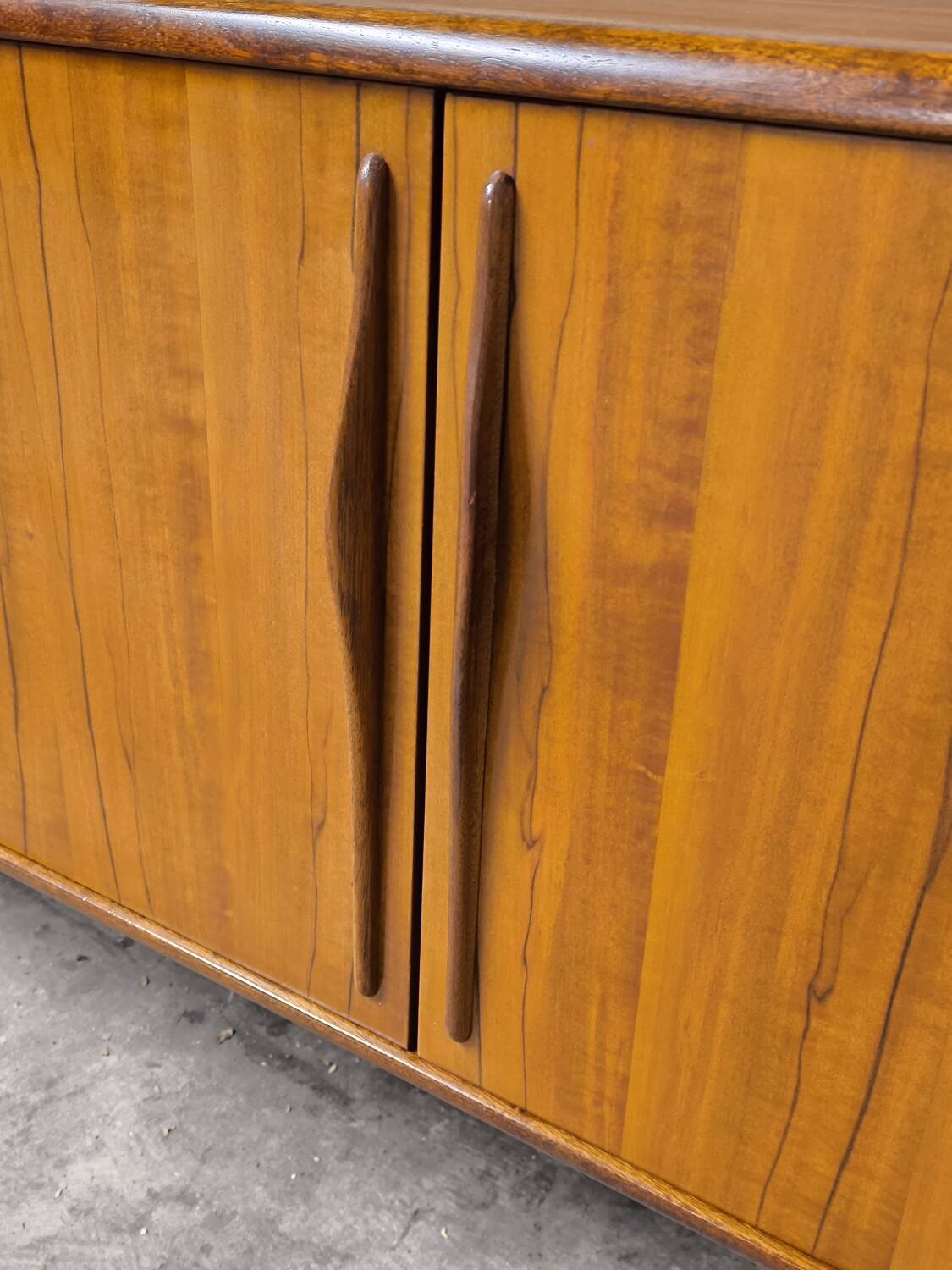 Enfilade scandinave vintage en palissandre