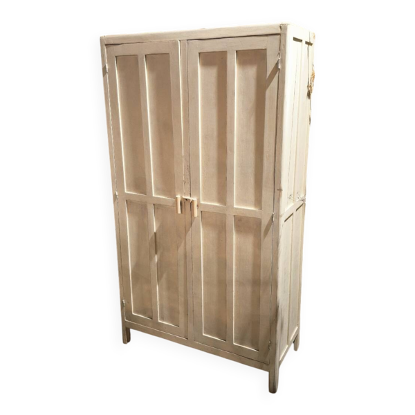 Armoire ancienne