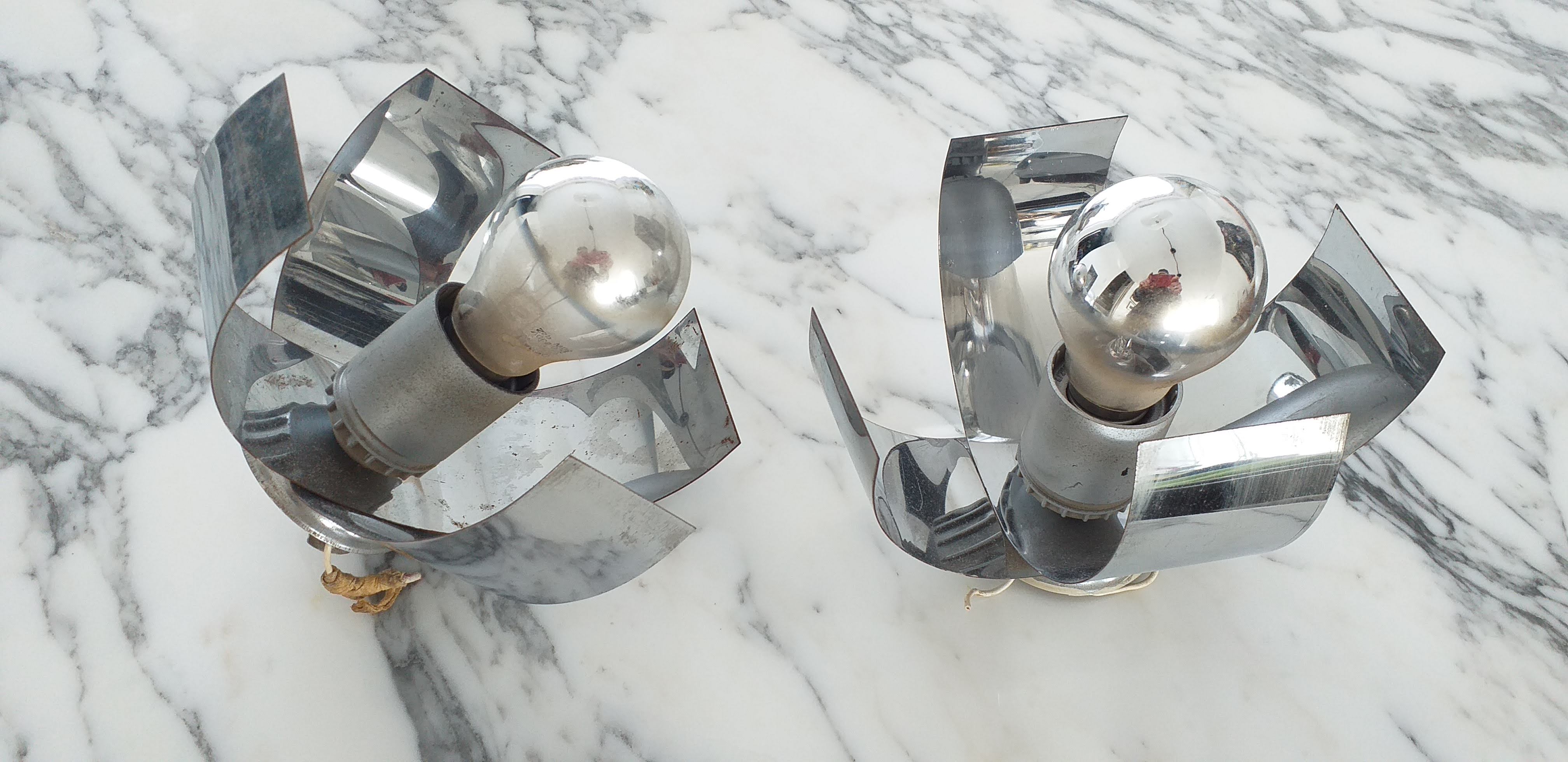 Lot wall lamps and chandelier years 70