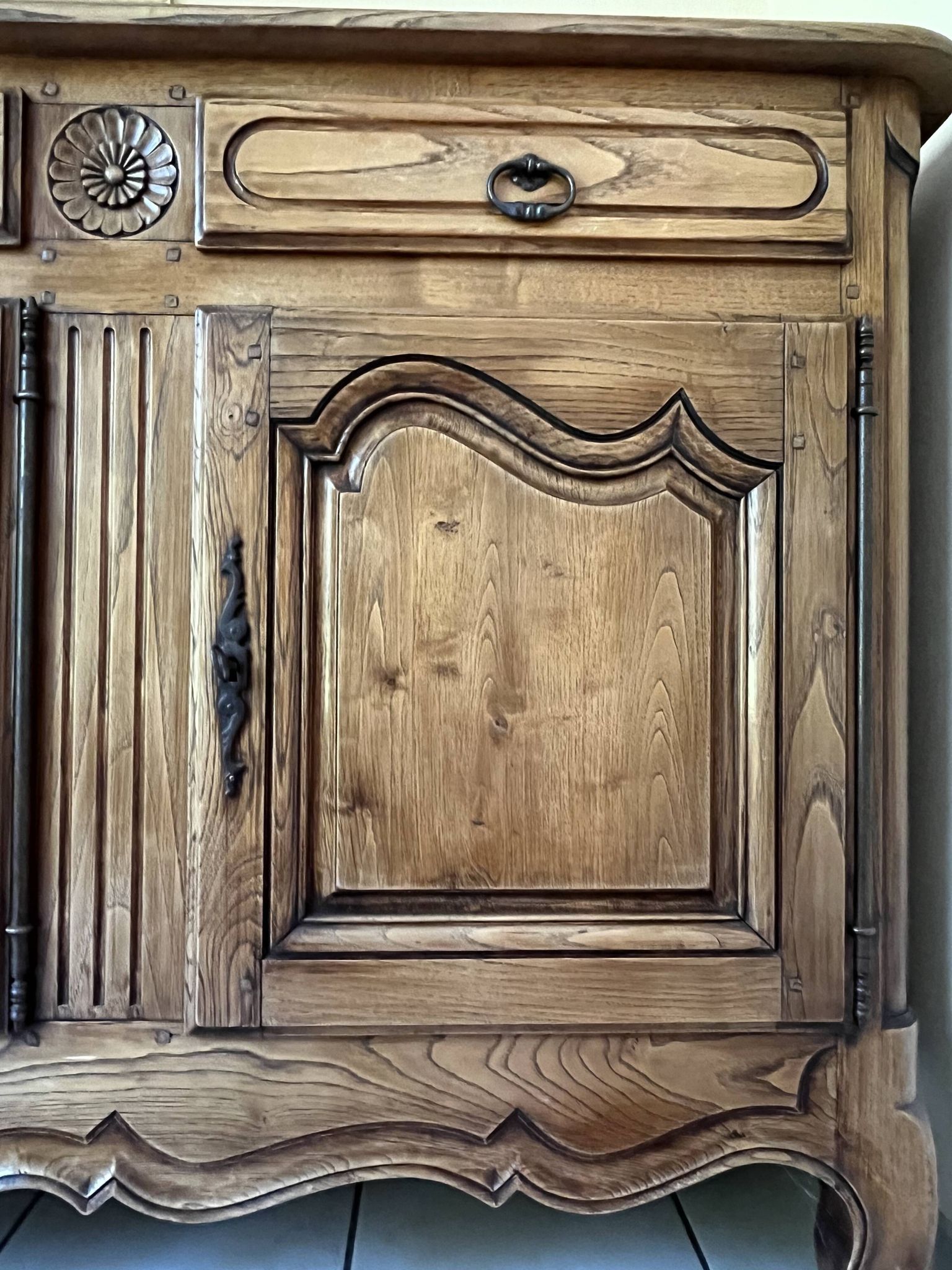 Oak sideboard with 3 doors stamped René Trotel