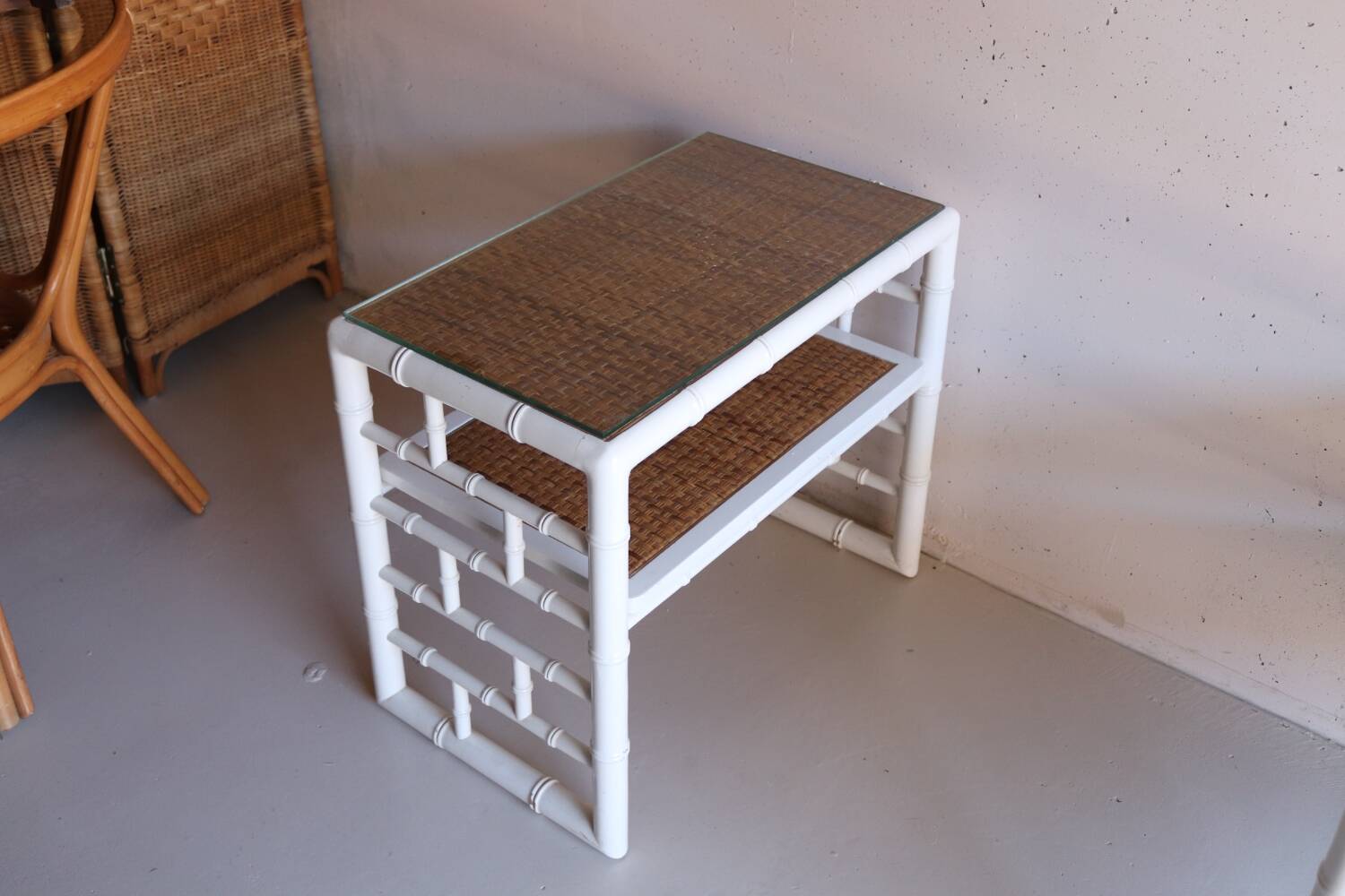 Pair of bedside tables in bamboo effect wood and woven wicker