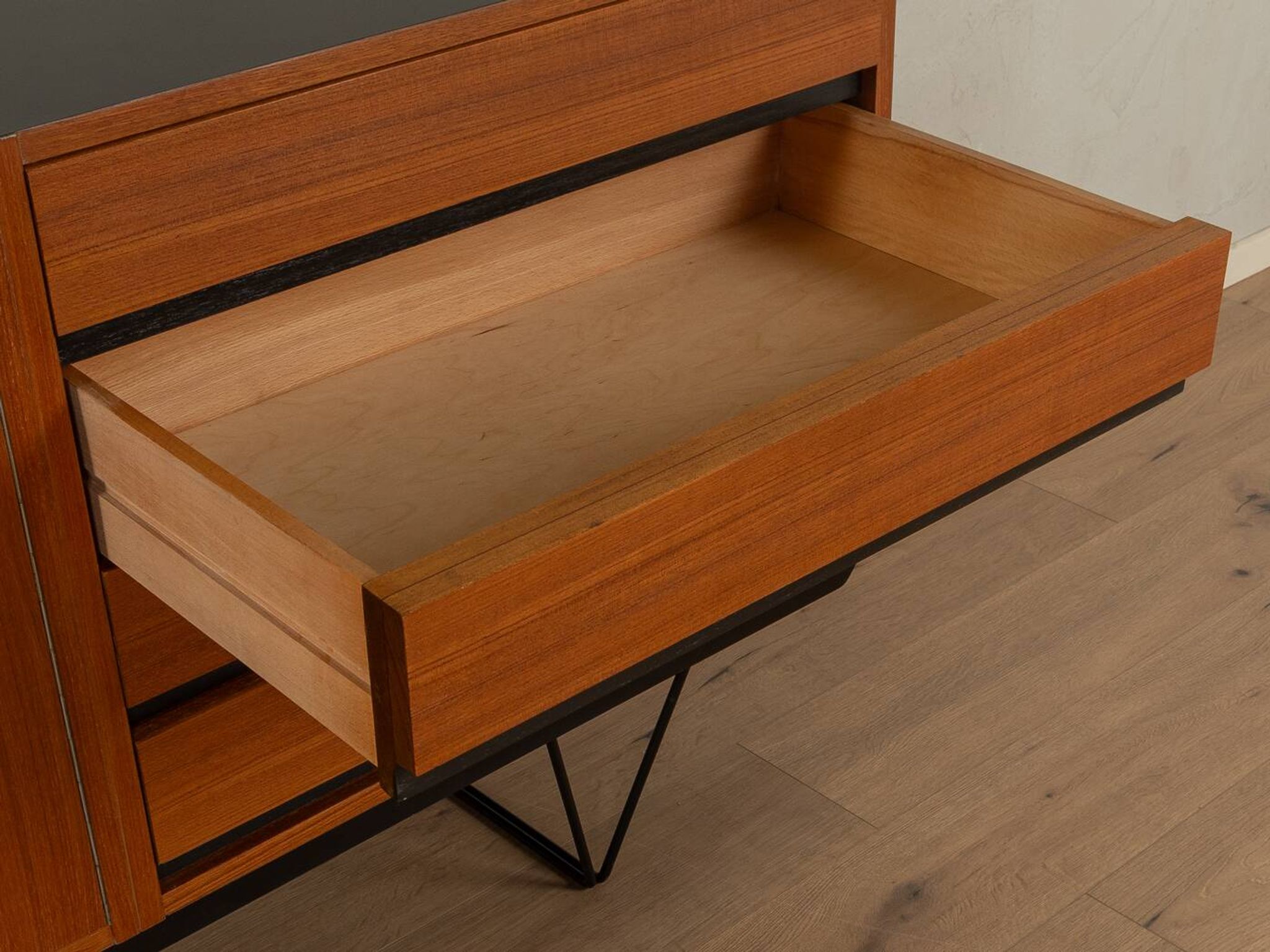 Buffet à tiroirs, années 1960
