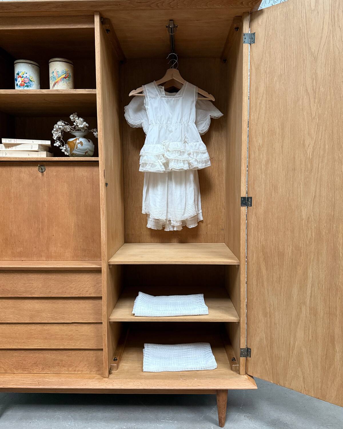 Vintage secretary cabinet (refurbished)