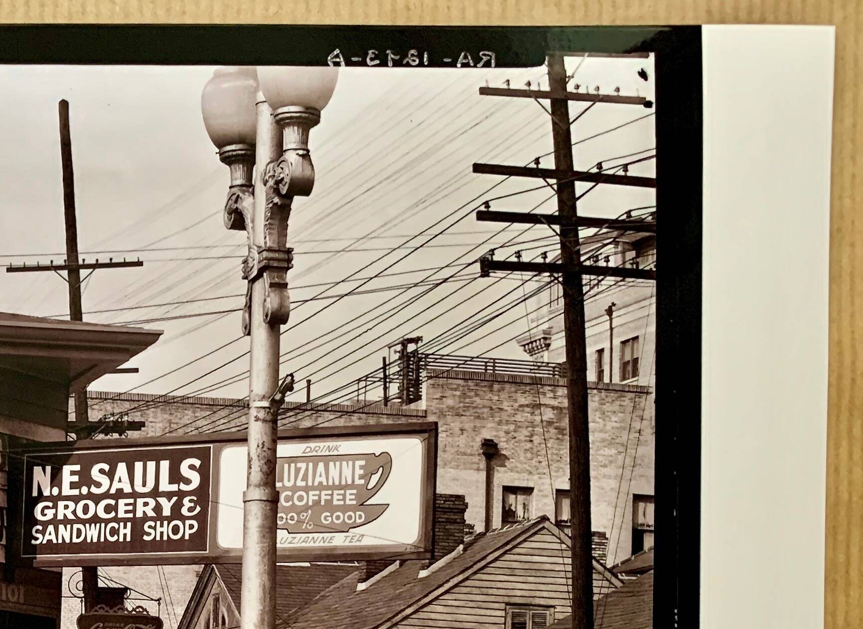 📸 Original photograph – Walker Evans, 1936 Sandwich shop front