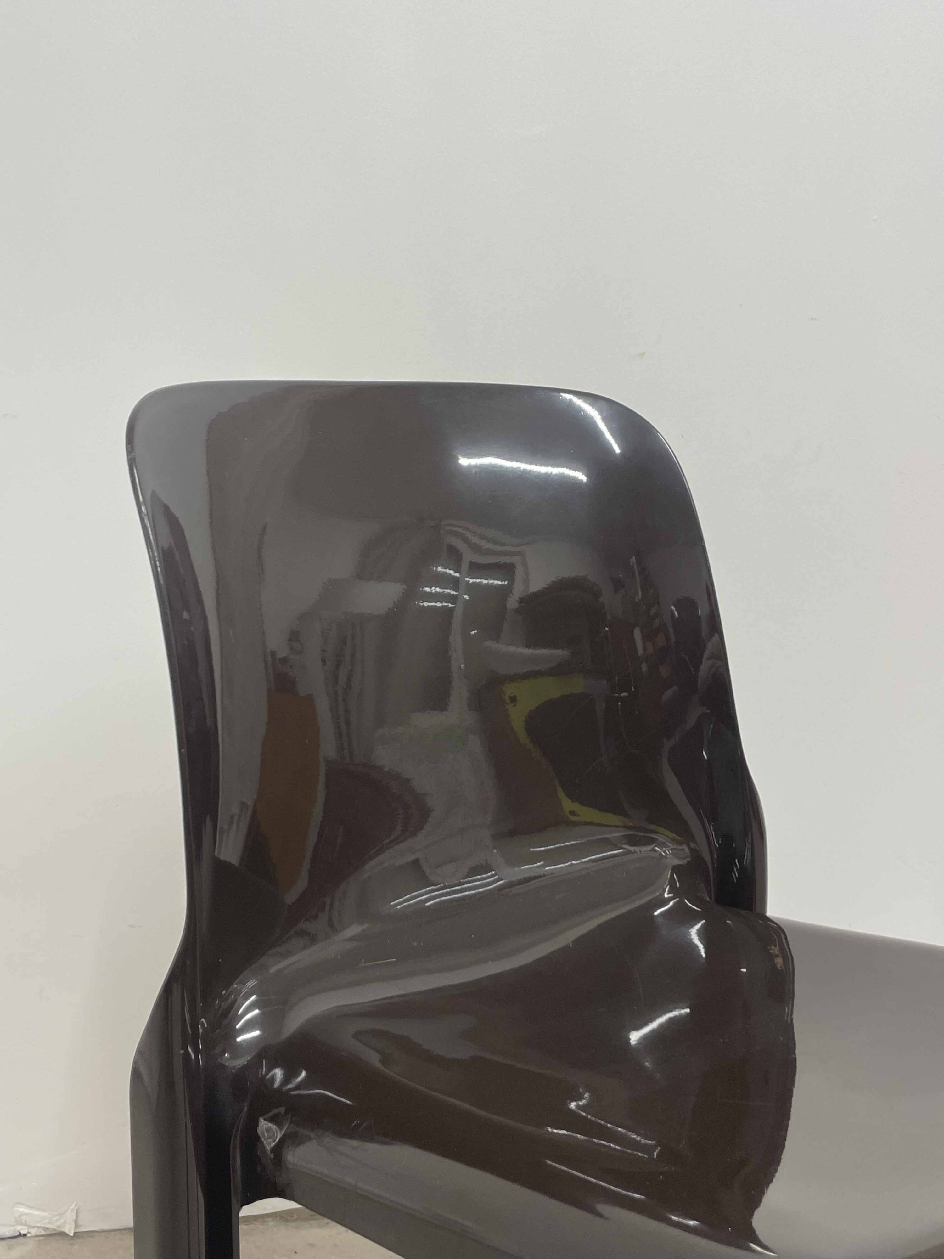 Selene model chair, Vico Magistretti, Artemide