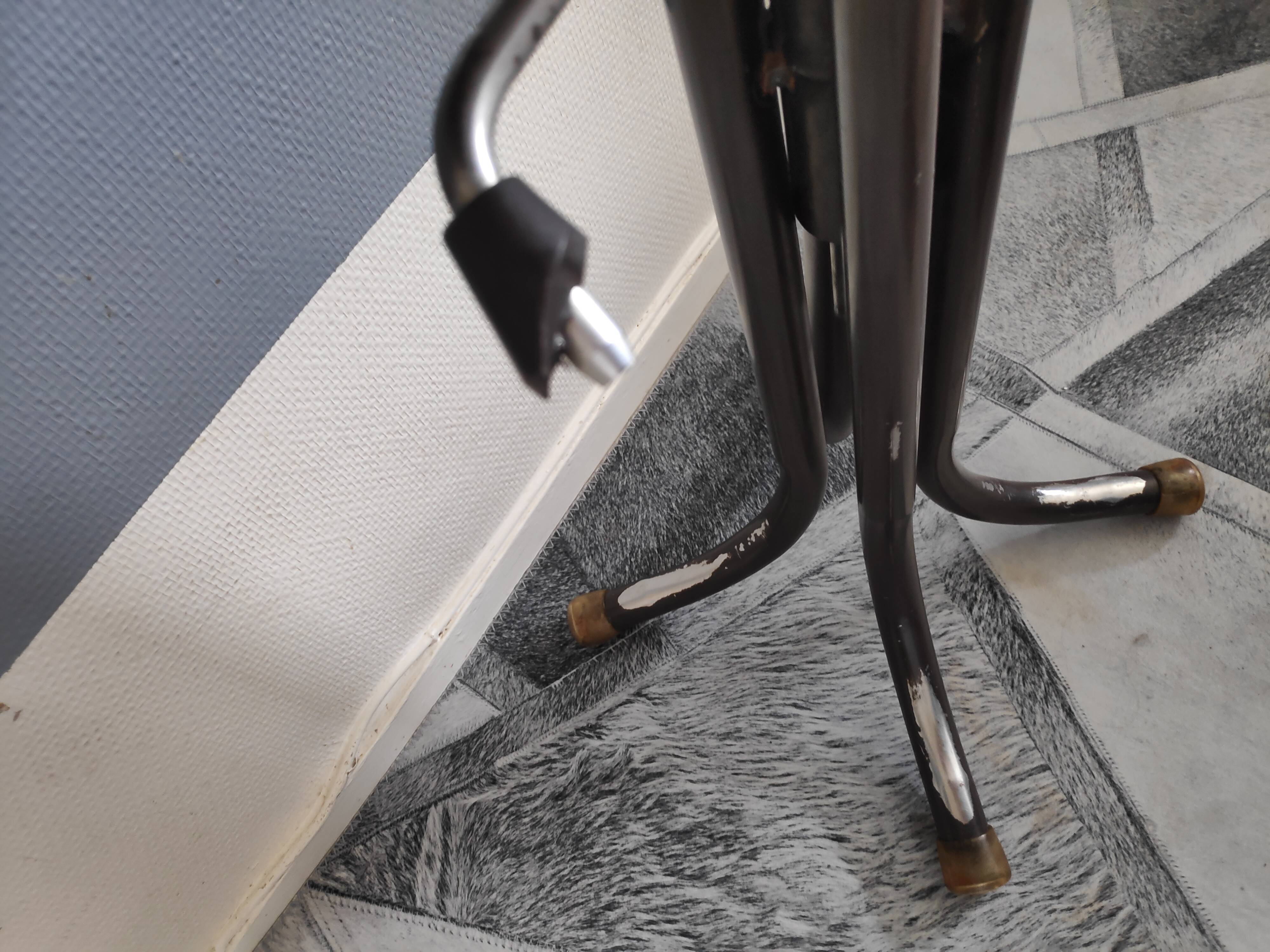 Tabouret industriel de métier réglable en hauteur assise skaï