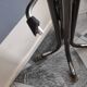 Tabouret industriel de métier réglable en hauteur assise skaï