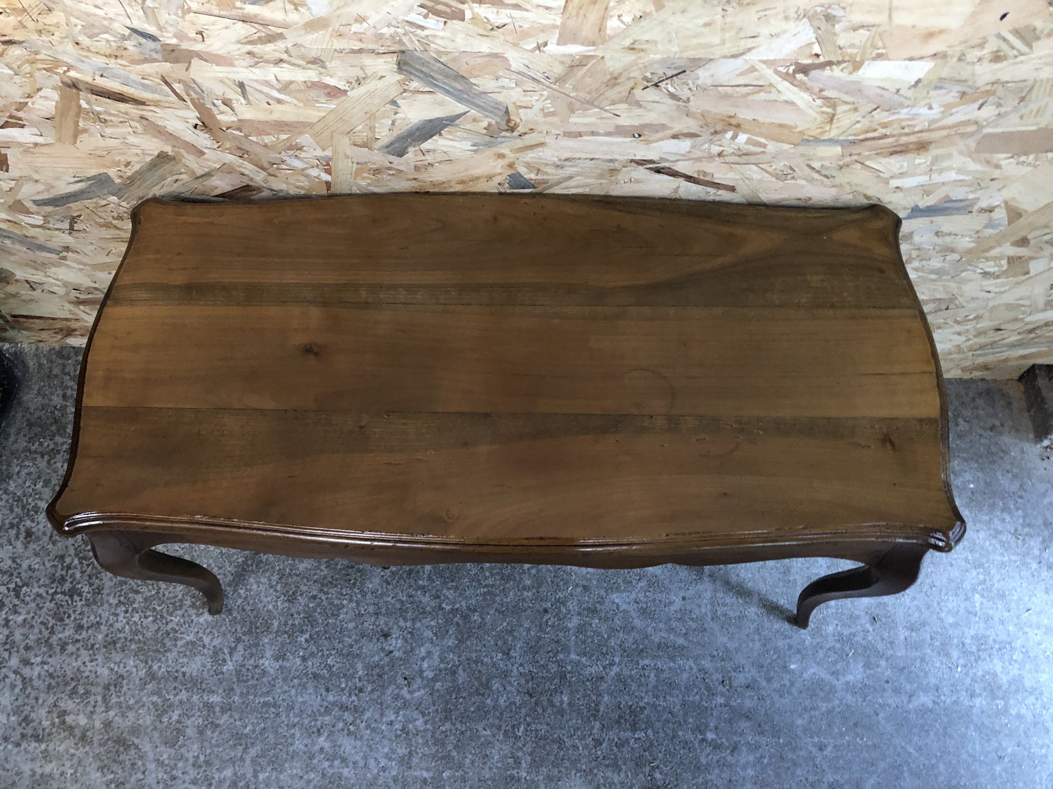 Old Coffee Table Style Louis XV Wood Chevillé Legs Curved Vintage