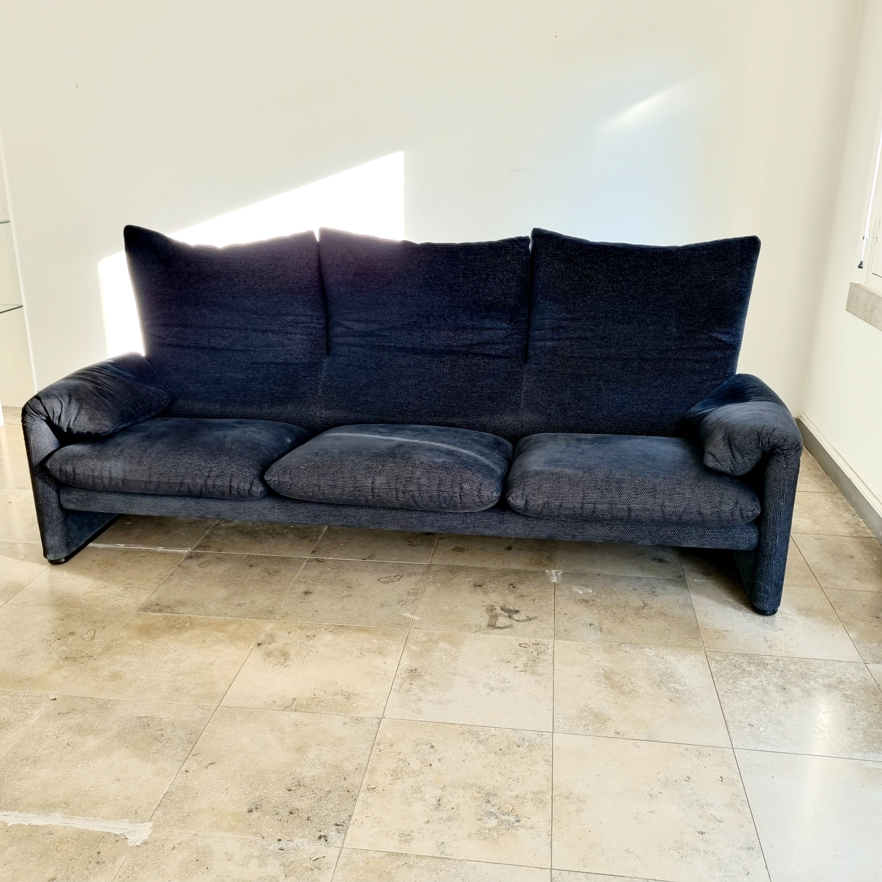 Maralunga 3 seater sofa by Vico Magistretti for Cassina