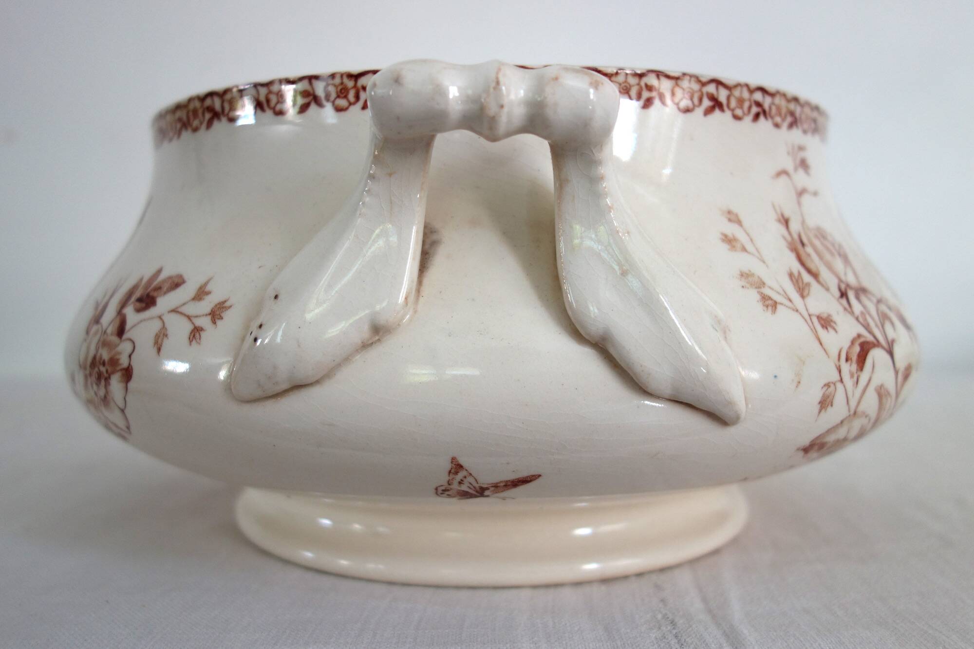 Soup tureen Terre De Fer Gien model Mai around 1900