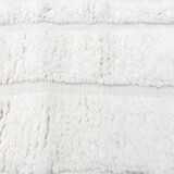 Ecru Beni Ouarain Berber rug with motifs engraved in the weft, 1.53 x 1.07 m