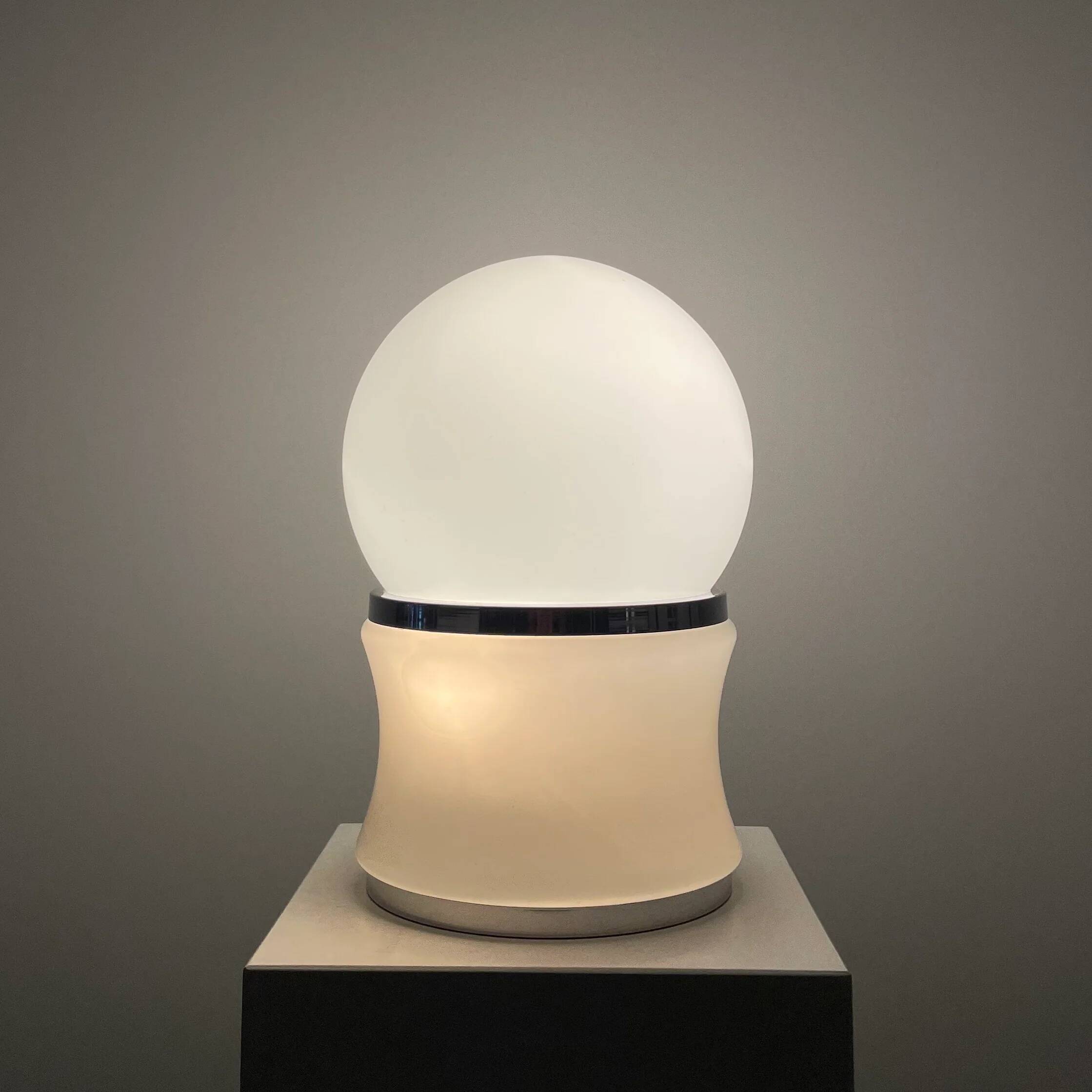 Lampe de table en verre et chrome par Goffredo Reggiani 1960