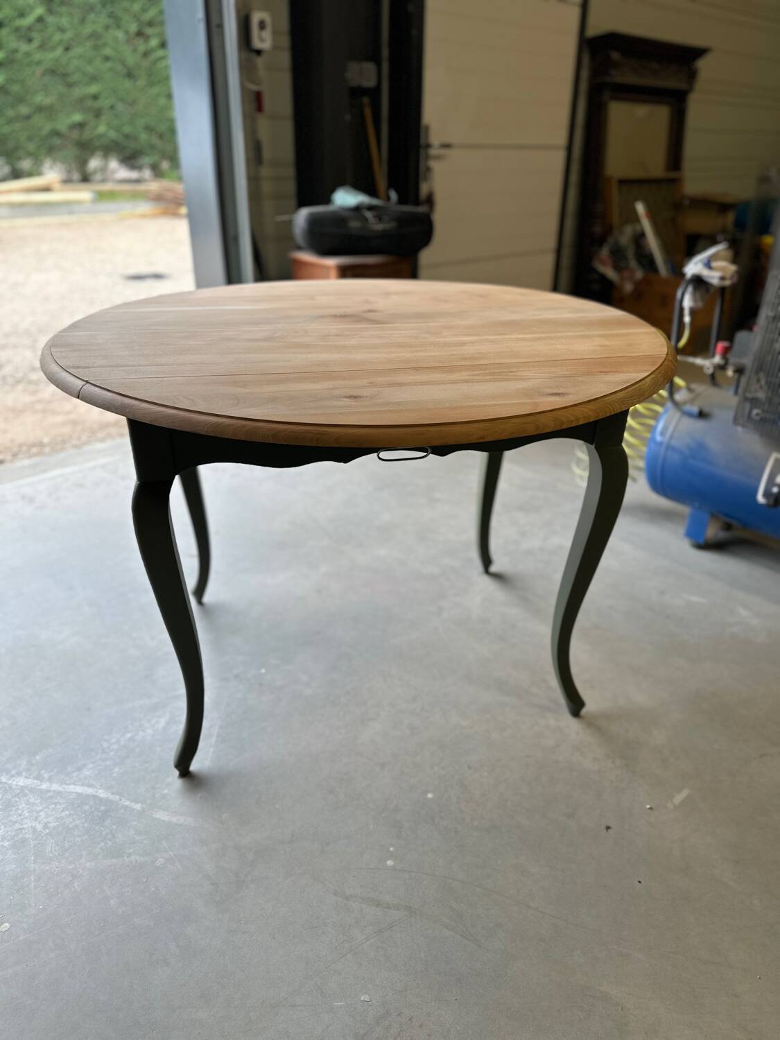 Table ancienne relookée
