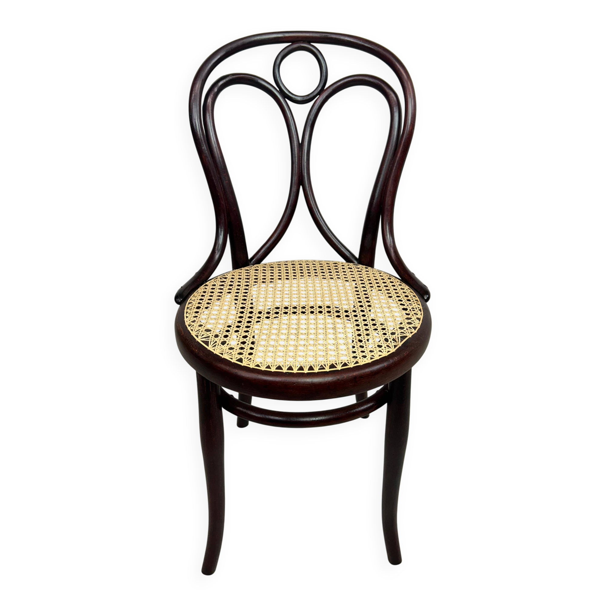 Bentwood dining chair No. 19 by Thonet