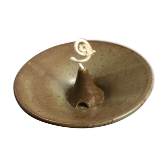 Artisanal sandstone oil lamp