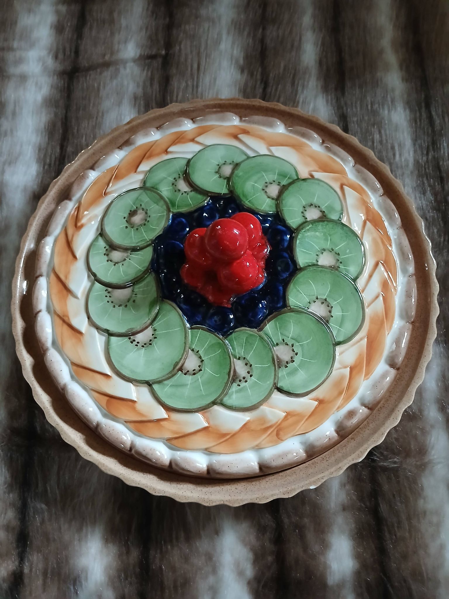 Antique pie dish in slipware