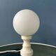 Lampe de table Space Age blanche en verre opalin