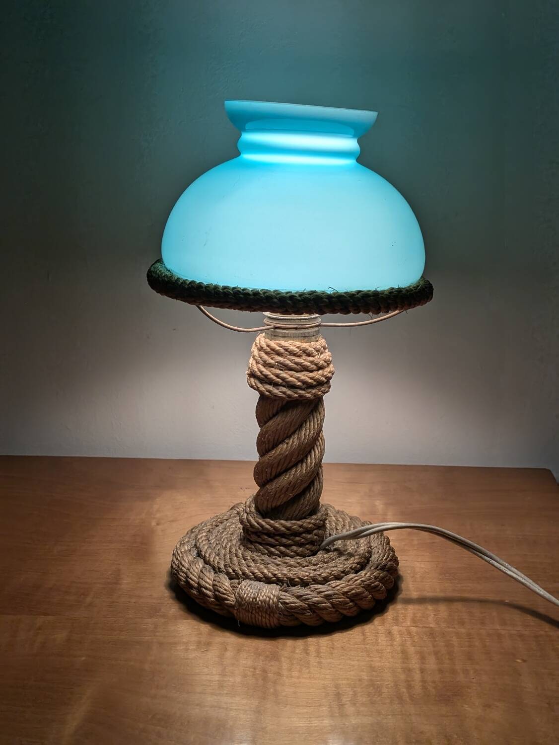 Vintage 1960s rope and opaline desk lamp