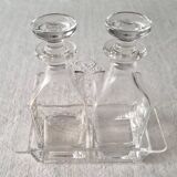 Servant with vinegar and oil