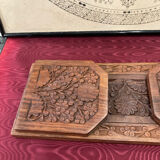 Serre livre en bois sculpté