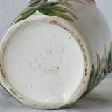 Slip vase.