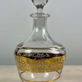 Produits Charming glass carafe with golden decoration