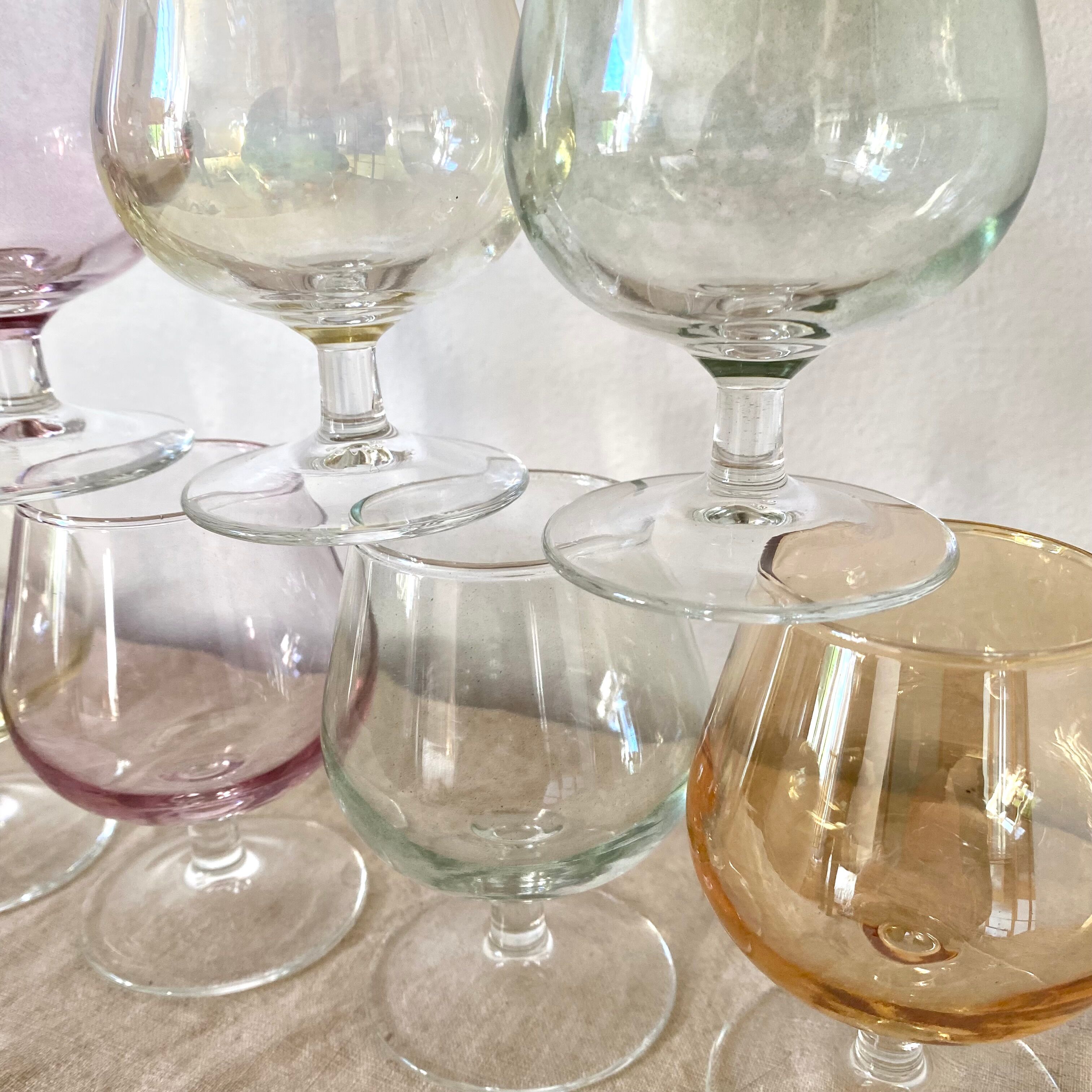 12 colored stemmed lenses