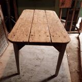 Poplar country table from the 1930s