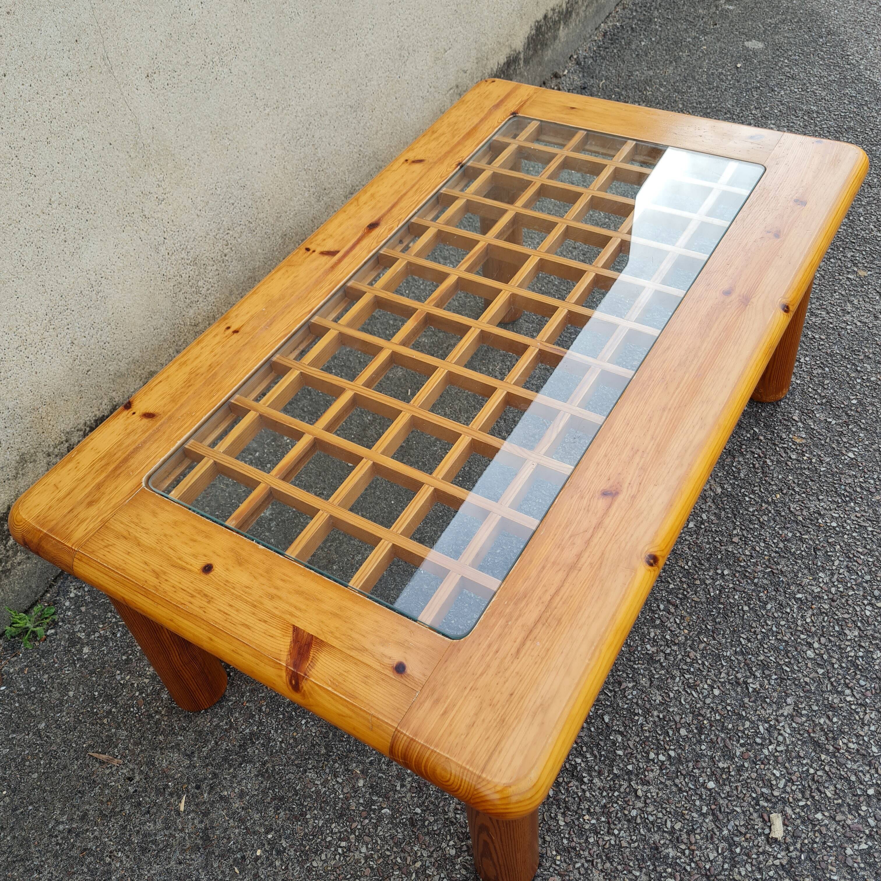 Italian coffee table in pine and glass