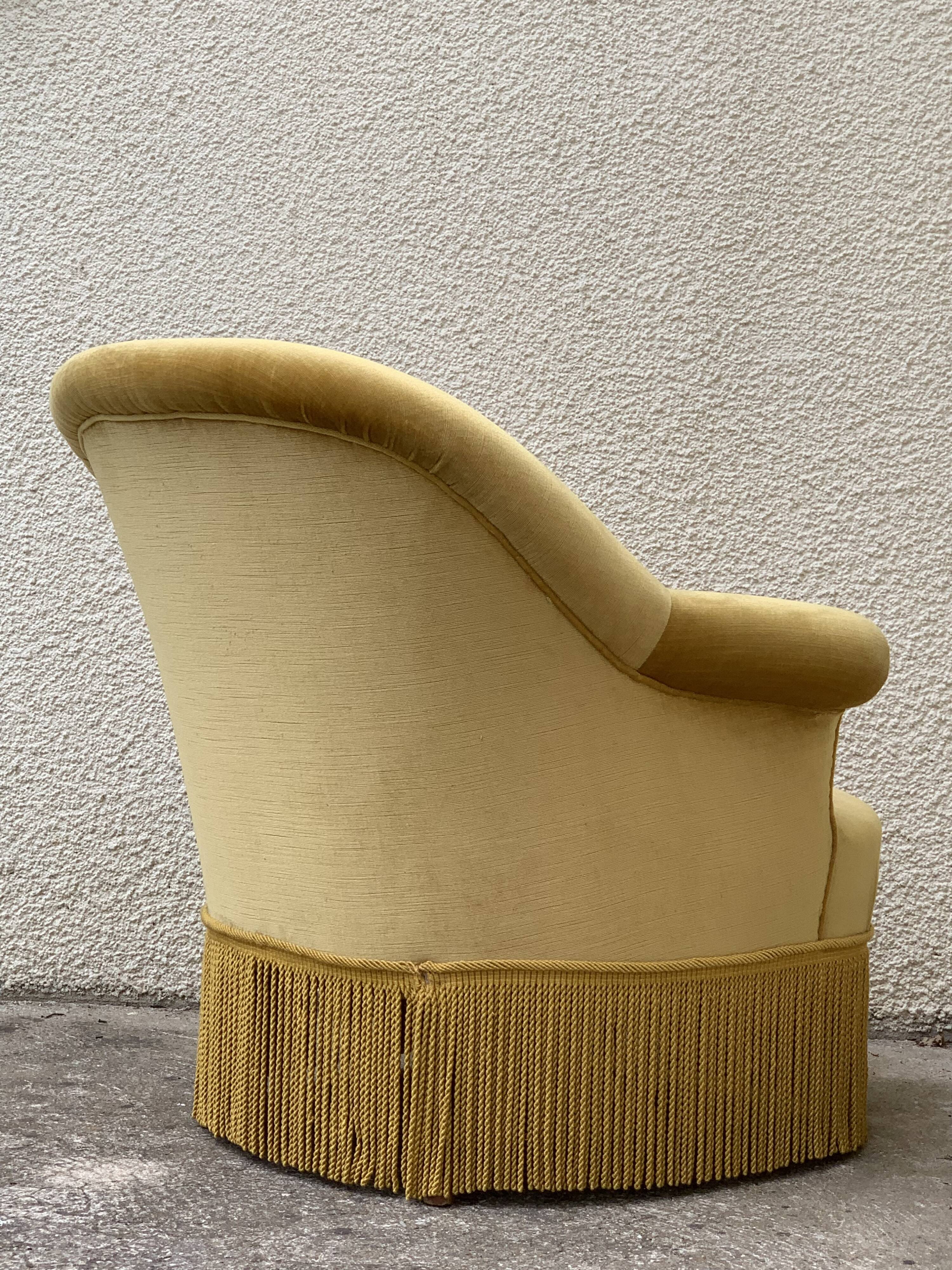 Golden velvet toad armchair
