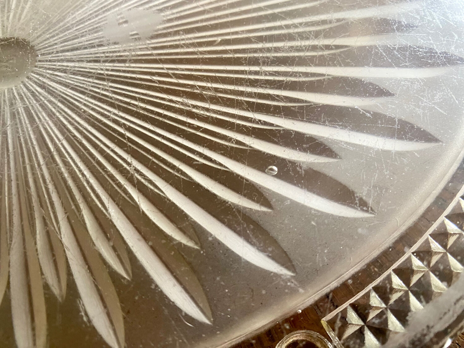 Oval pressed glass trifle art deco 1900