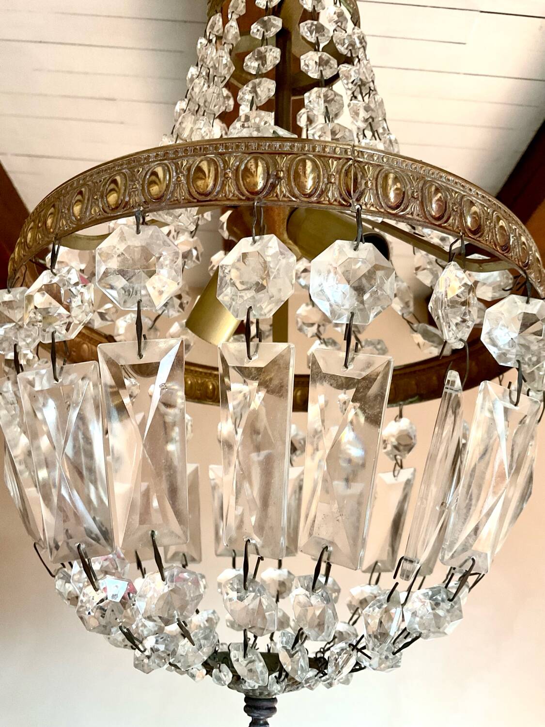 Balloon chandelier with tassels