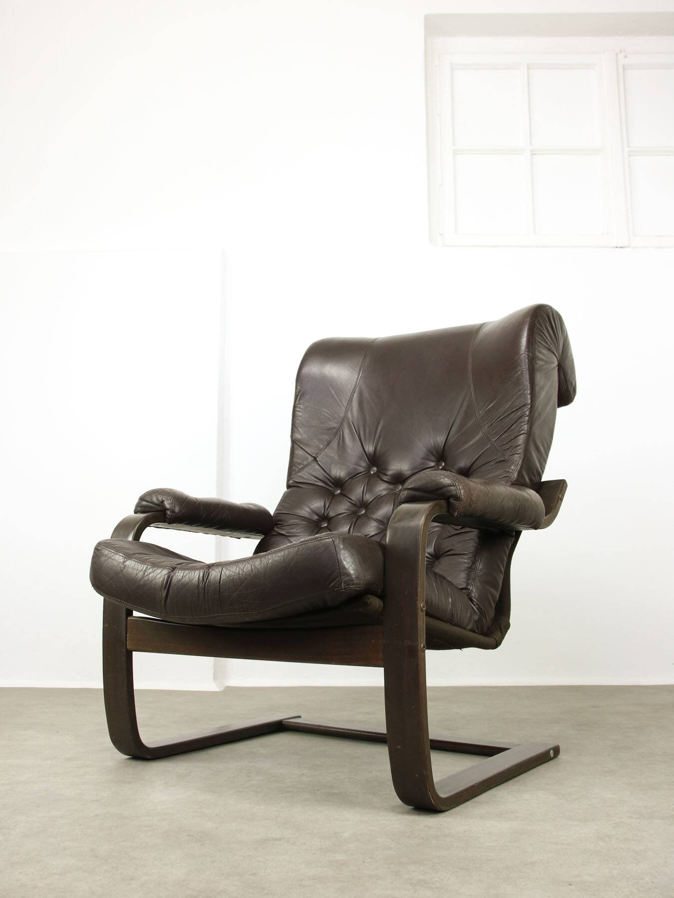Luxurious Lounge Armchair in Leather, 1970s