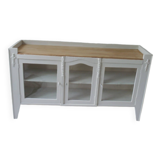 Showcase, vintage console reenchanted in pearl gray, wooden top.