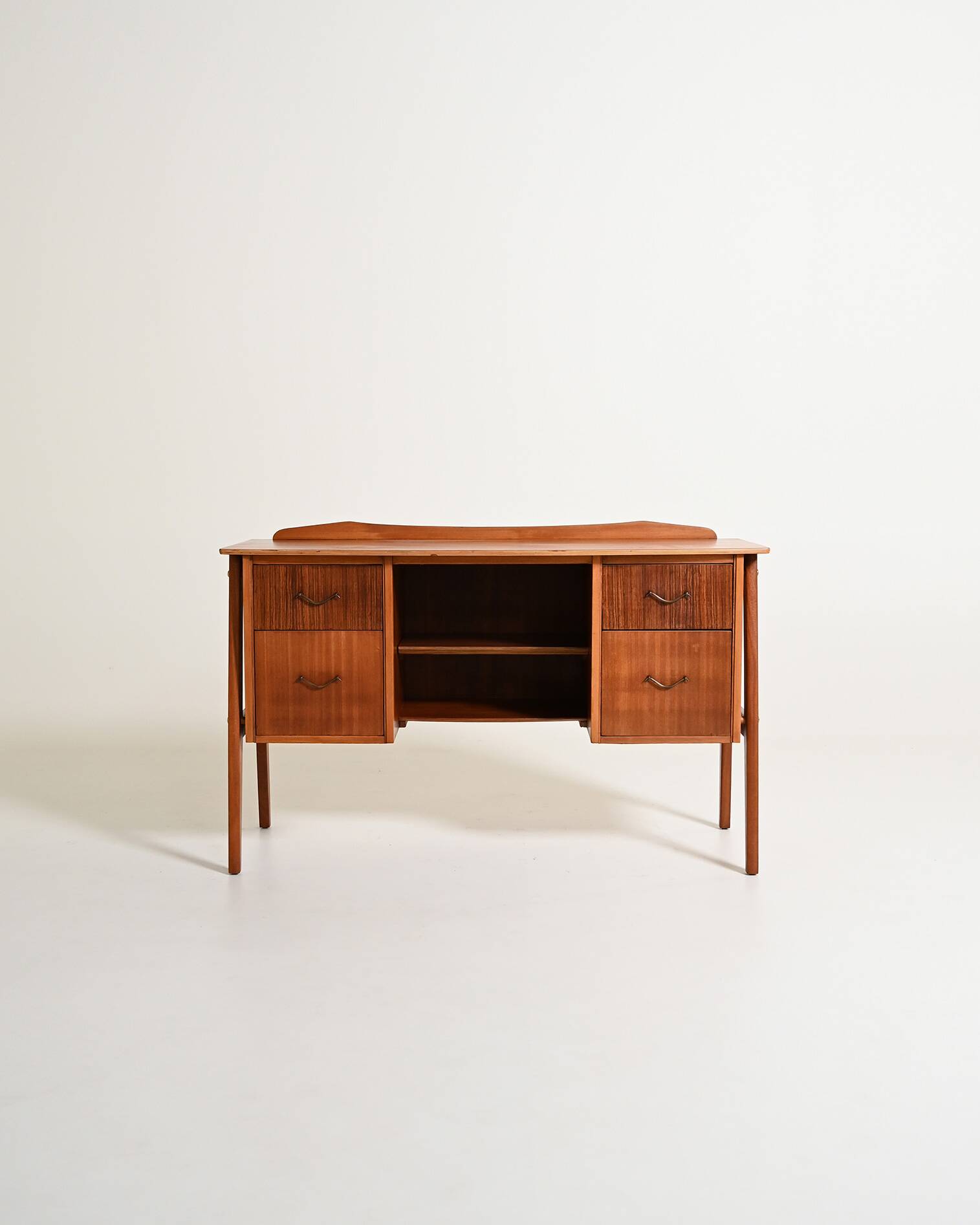 Bureau en teck scandinave, années 1950