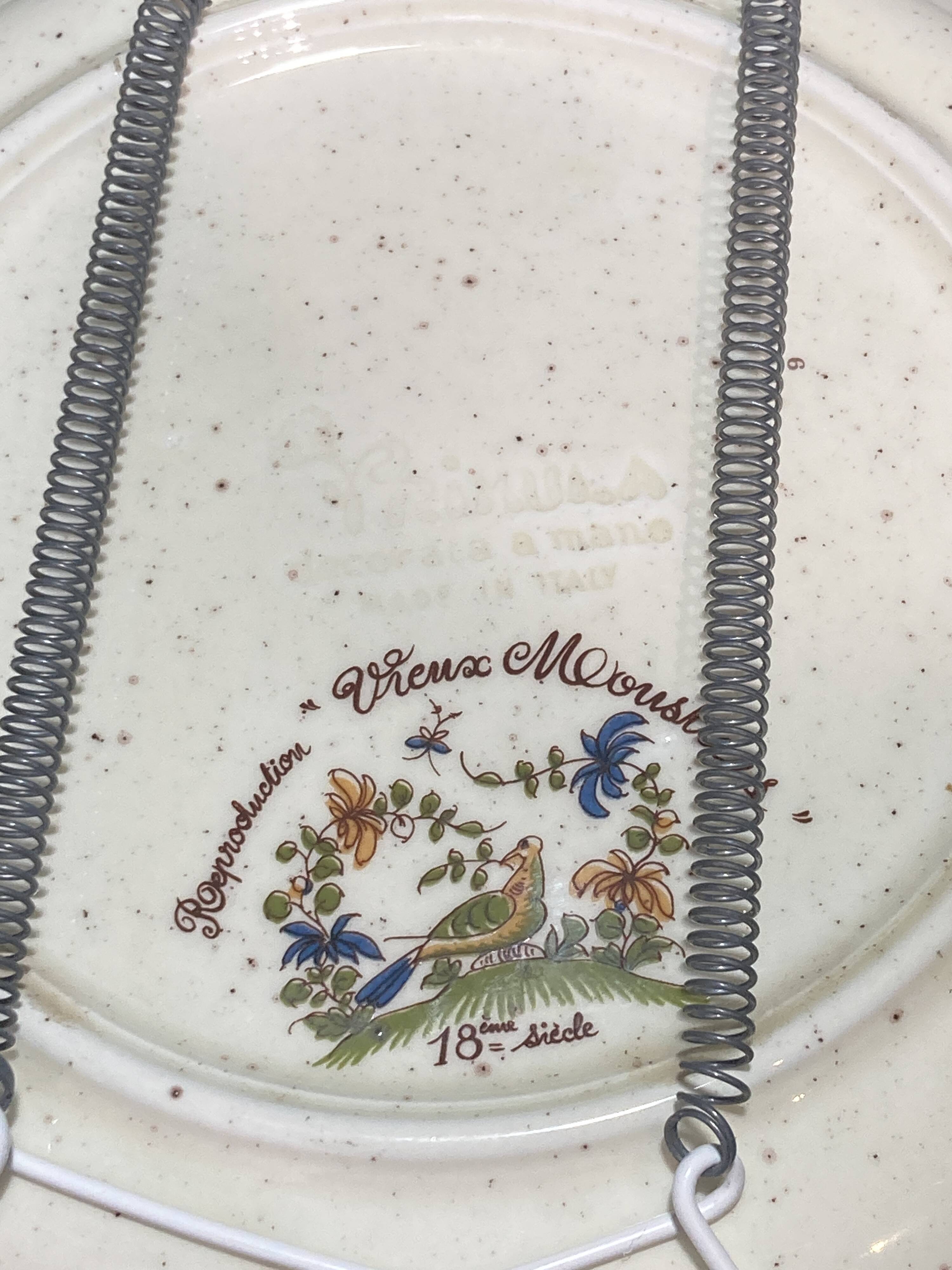 Set of 2 decorative wall plates