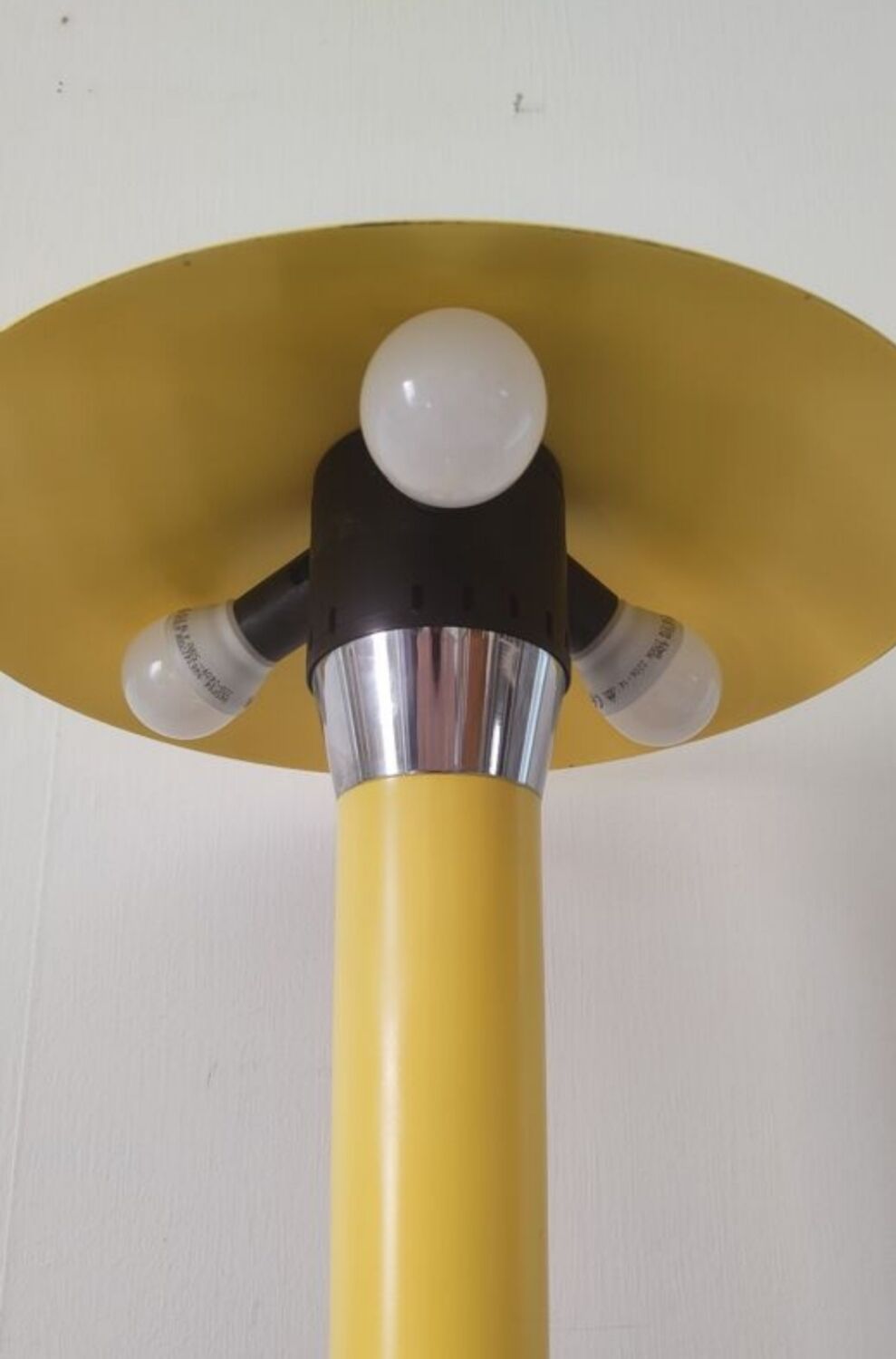 Vintage yellow mushroom lamp