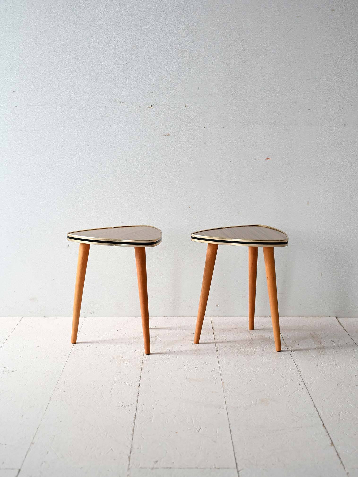 Paire de tabourets scandinaves vintage en stratifié