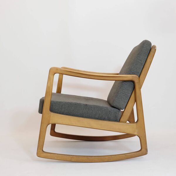 Ole Wanscher, fauteuil à bascule FD110 des années 50.