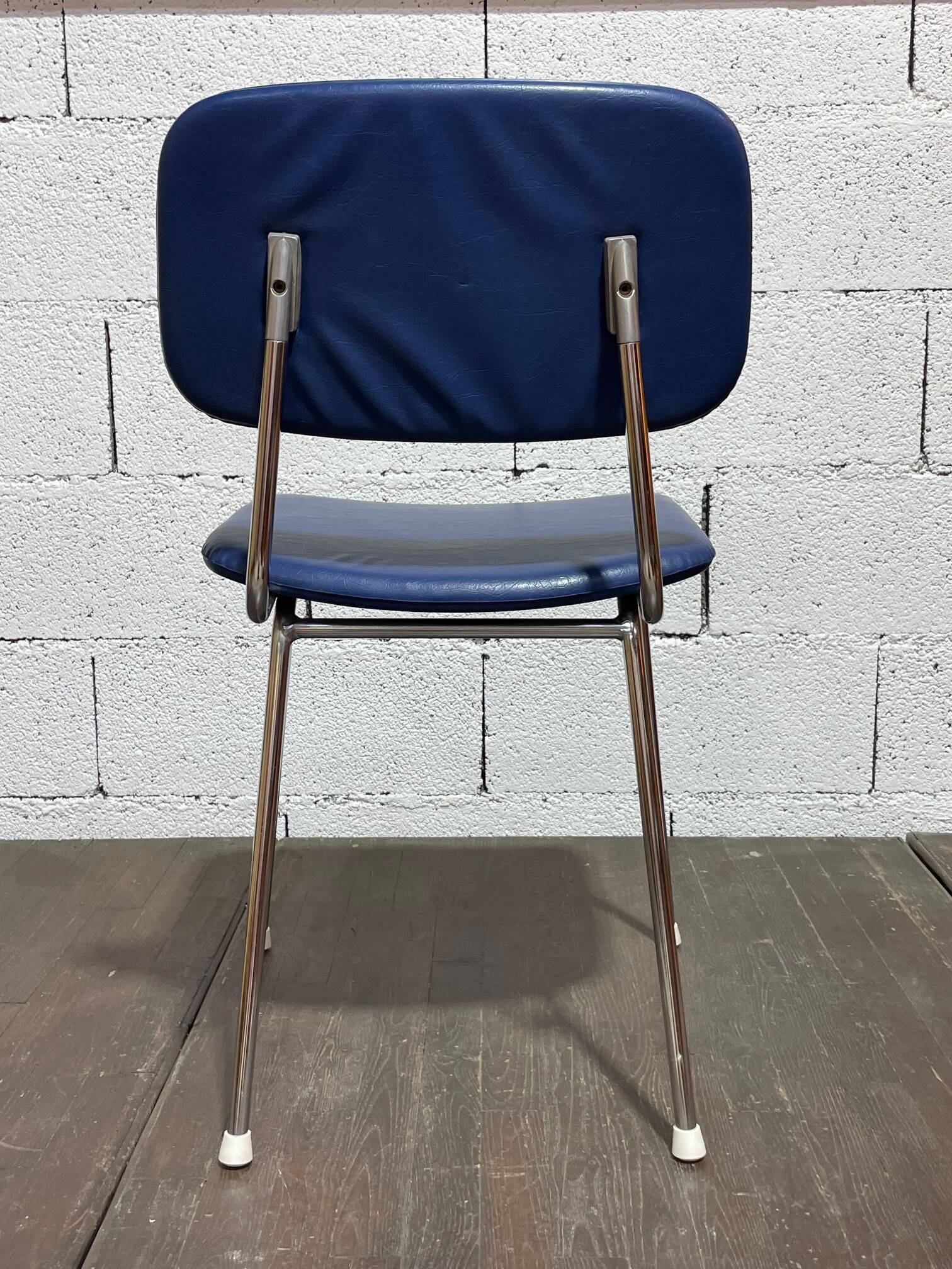 Prefacto chair by André Simard for Airborne vintage 1960s