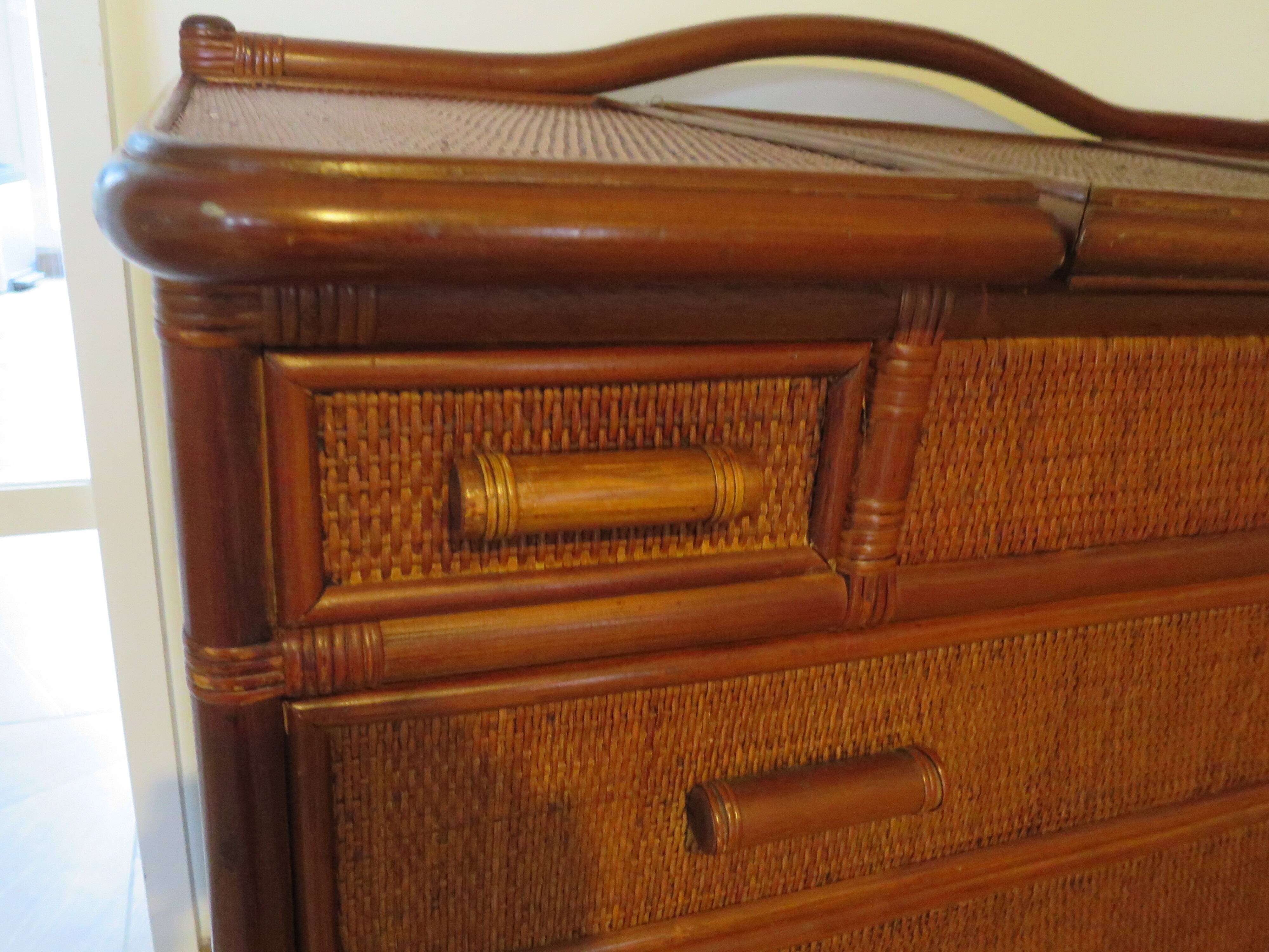 Vintage dressing table/chest - woven rattan - 5 drawers - mirror - 1960s/70s