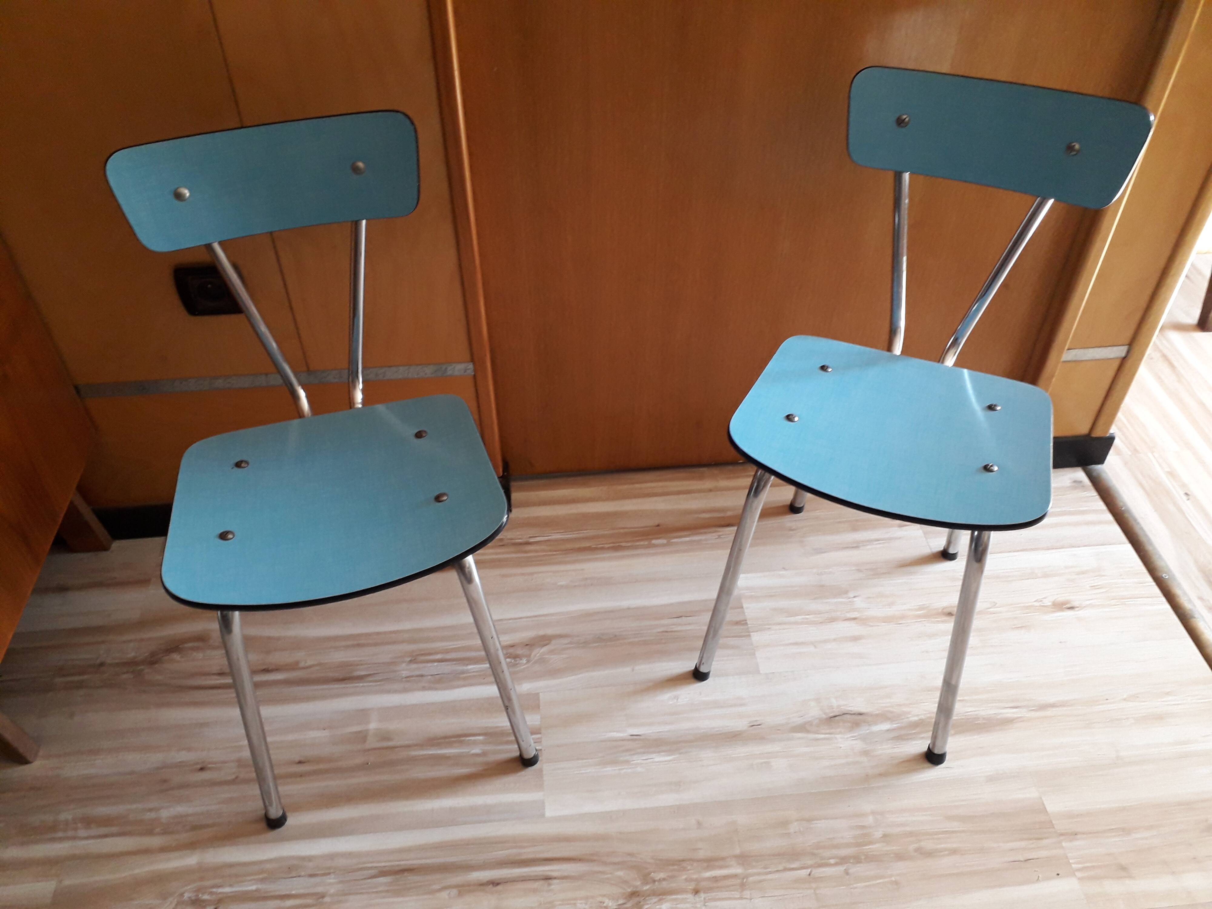 Paire de chaises en formica bleu pastel vintage
