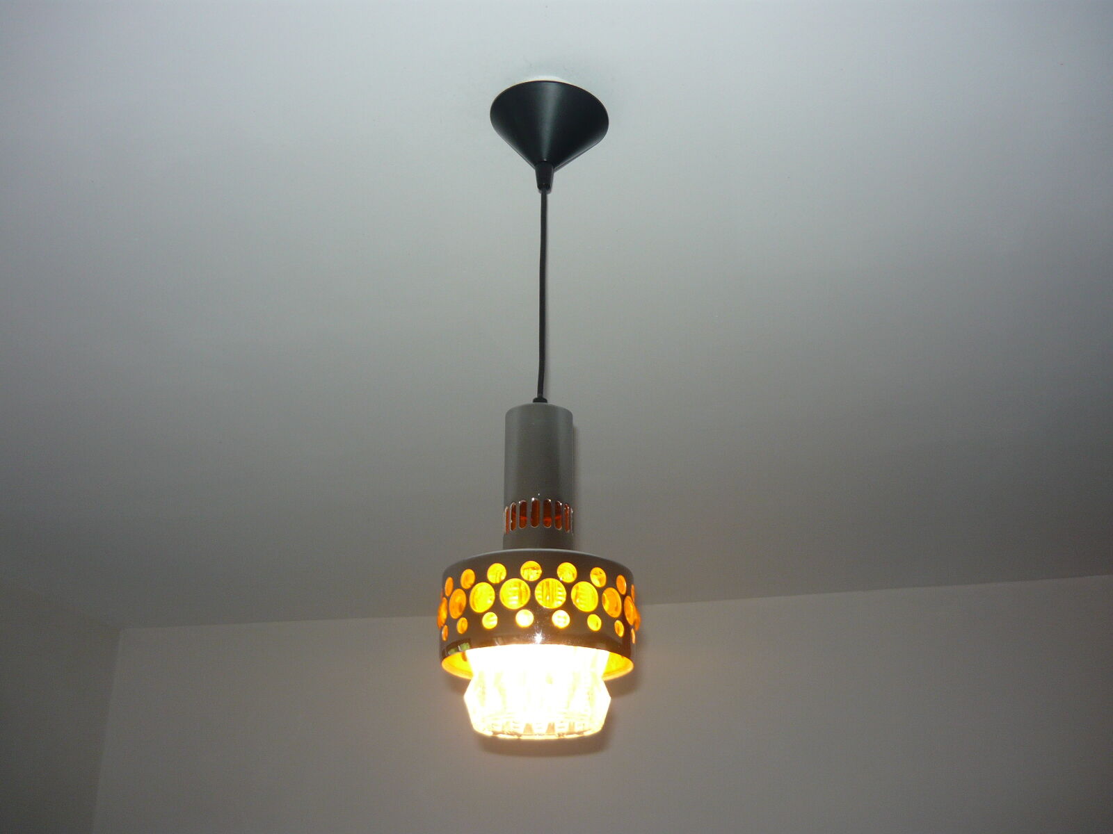 Suspension raak space age years 70